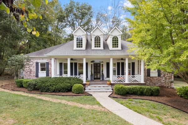 240 Bramerton Ct,  Franklin,  TN 37069