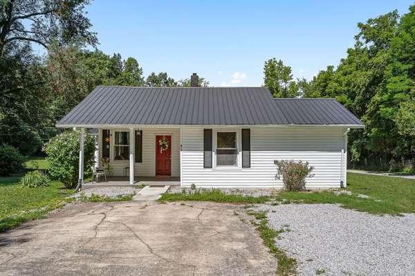 412 3rd Ave #N, Baxter, TN 38544