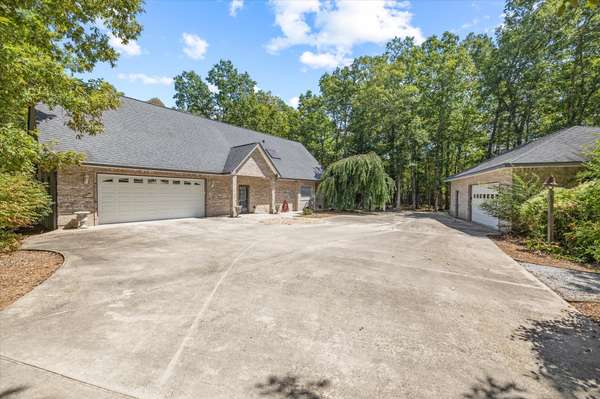 Crossville, TN 38572,460 Carrie Dr