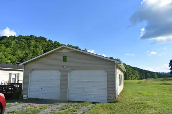 Pleasant Shade, TN 37145,57 Kemp Hollow Rd