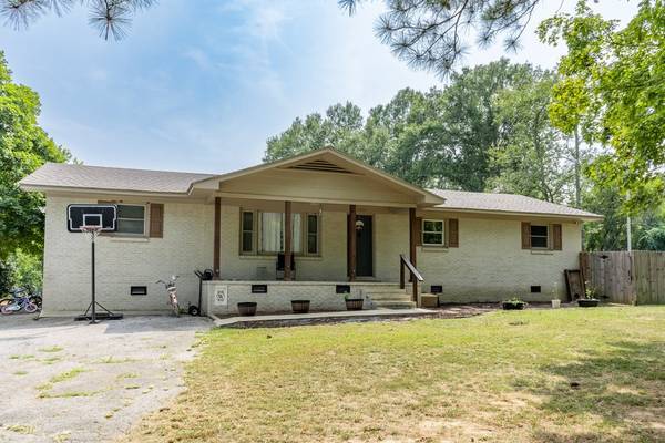 2632 Morris Ferry Bridge Rd, Winchester, TN 37398