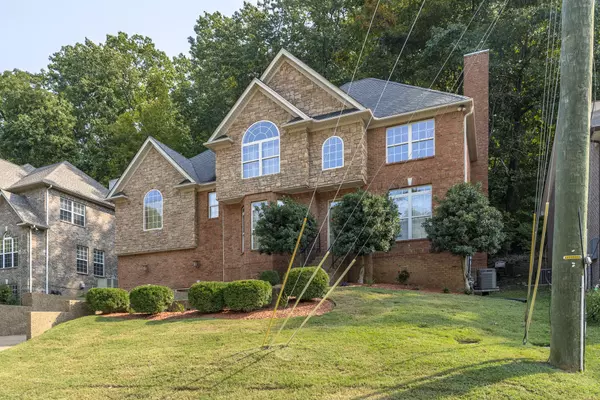 Nashville, TN 37221,7100 Still Spring Hollow Dr