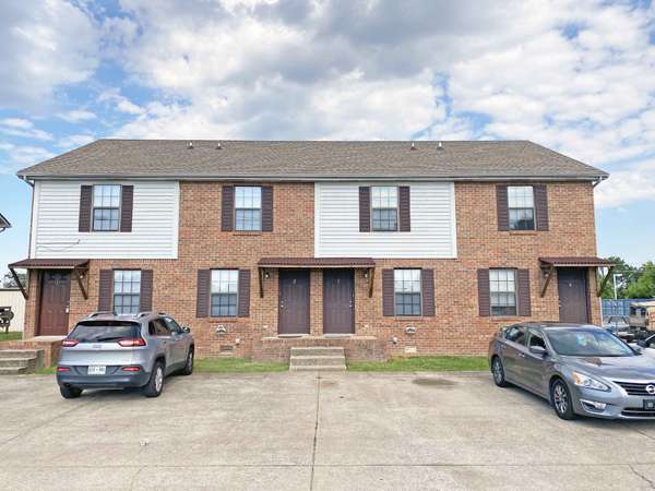 2550 Old Russellville Pike #4, Clarksville, TN 37040