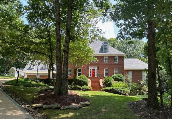 1204 Laurel Springs Way, Signal Mountain, TN 37377