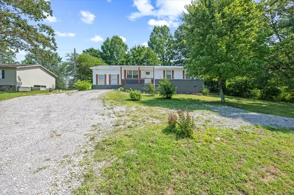 651 Prentice St, Crossville, TN 38555