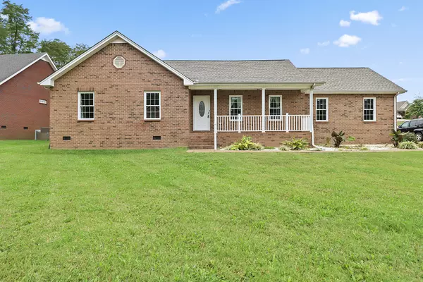 458 Robins Trl, Westmoreland, TN 37186