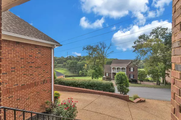 Hendersonville, TN 37075,114 Spy Glass Way