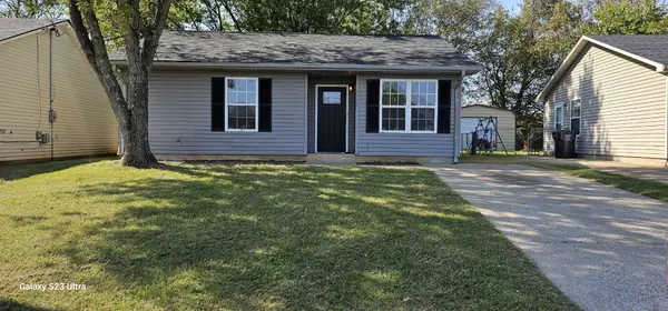 1027 Shadow Ridge Ave,  Oak Grove,  KY 42262