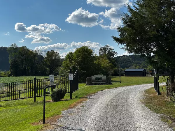 Albany, KY 42602,0 Rockhouse Trace Road