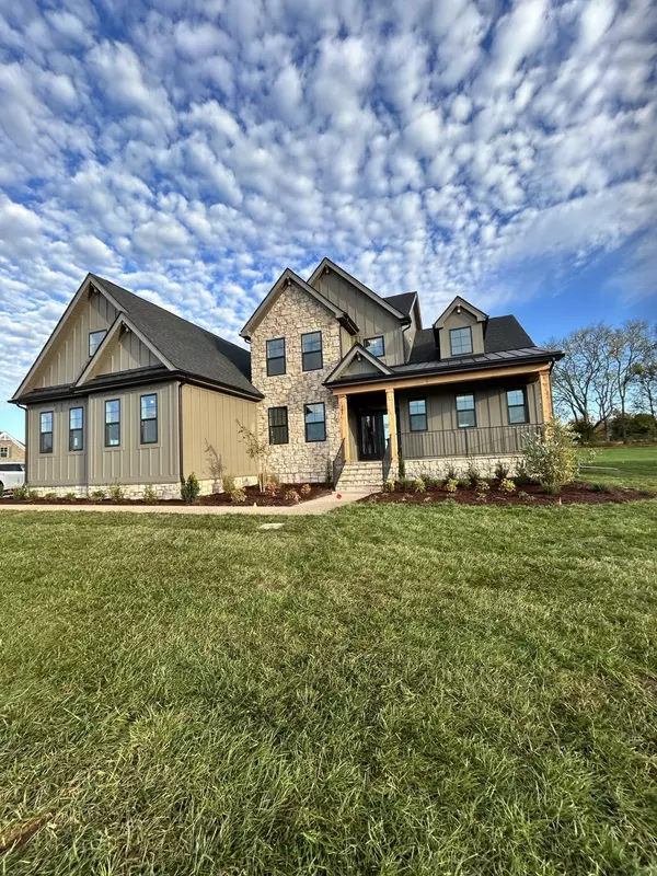 101 Firefly lane, Hendersonville, TN 37075