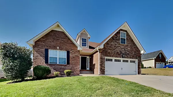 414 River Heights Dr, Clarksville, TN 37040