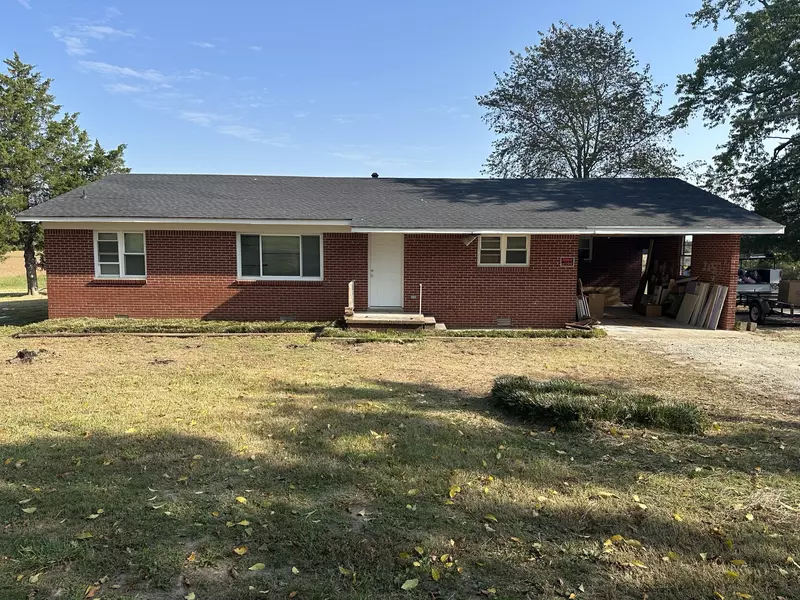 612 Elizabeth Rd, Friendship, TN 38034