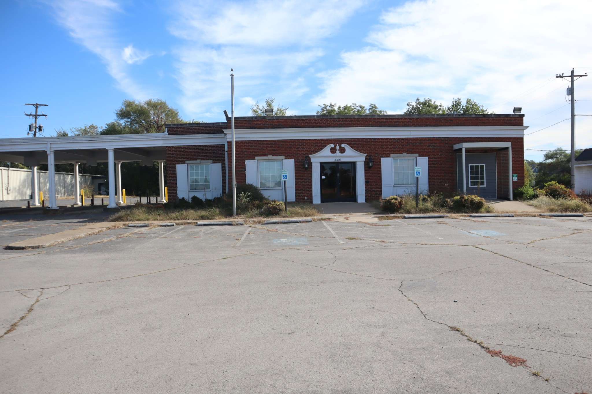Clarksville, TN 37042,3301 Fort Campbell Blvd