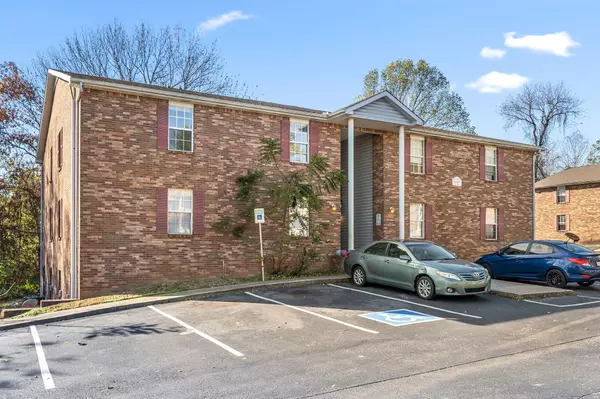 155 Jack Miller Blvd #25, Clarksville, TN 37042