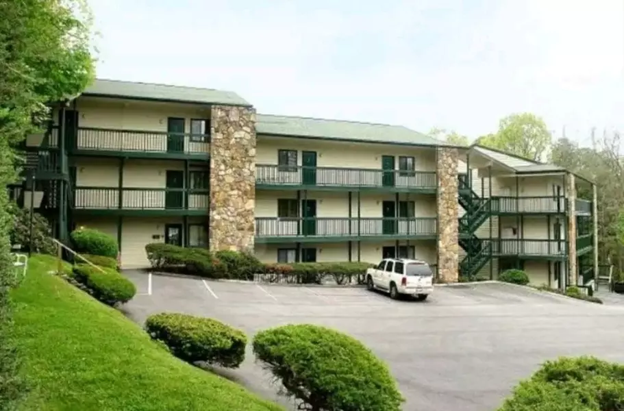 1102 Ski View Dr, Gatlinburg, TN 37738