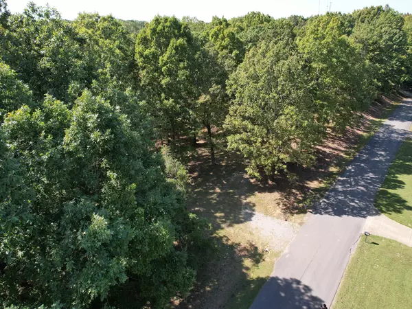 Kingston Springs, TN 37082,1060 Holcomb Cir