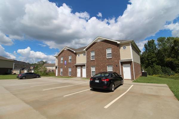 697 Oliver Loop Unit D, Clarksville, TN 37042