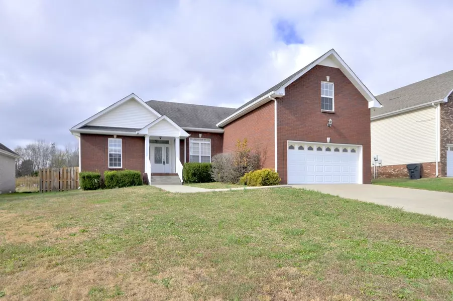 3252 TWELVE OAKS BLVD, Clarksville, TN 37042