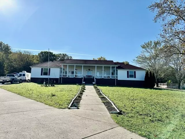 5312 W Trimble Rd #W, Milton, TN 37118