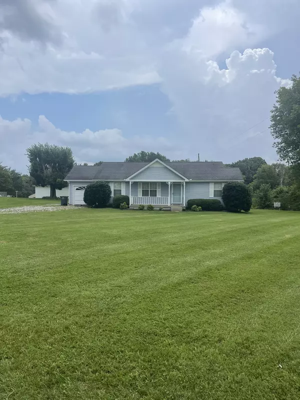 310 Galen Rd, Lafayette, TN 37083