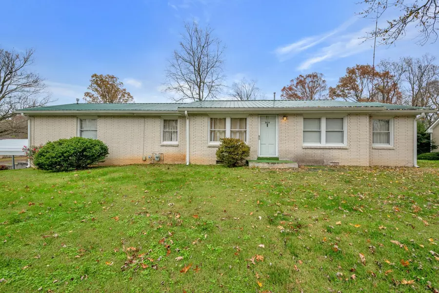 3024 Vanleer Hwy, Charlotte, TN 37036