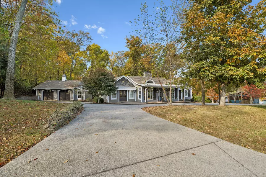 301 Anchor Ln, Old Hickory, TN 37138