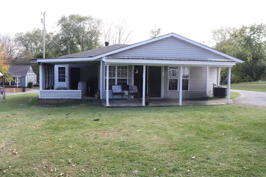 116 Woodland St, Livingston, TN 38570