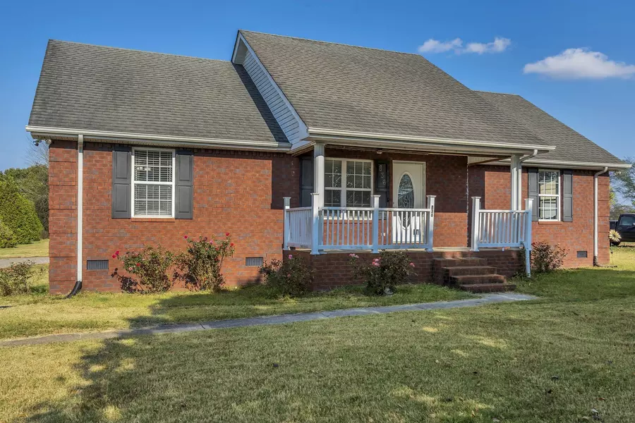 836 Rock Springs Rd, Castalian Springs, TN 37031