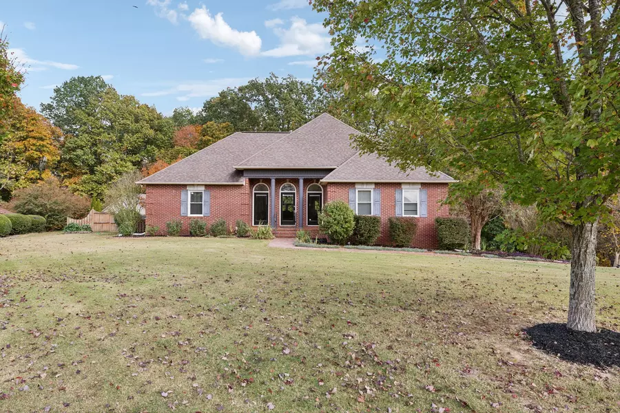 289 Bridlewood Dr, Fayetteville, TN 37334