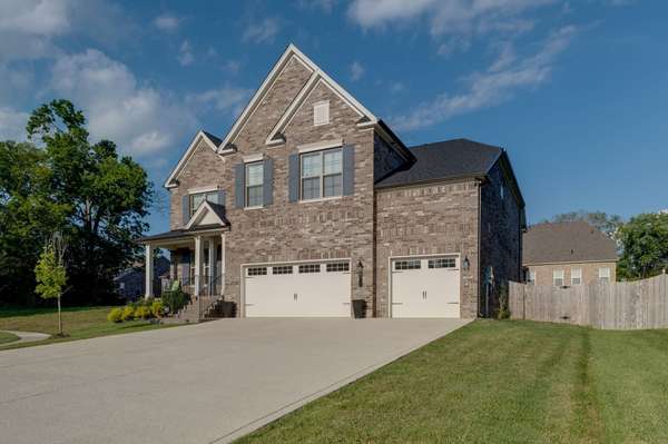 8016 Ritter Dr, Mount Juliet, TN 37122