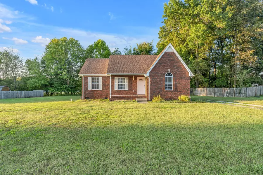 105 Lindsey Kyla Ct, Portland, TN 37148