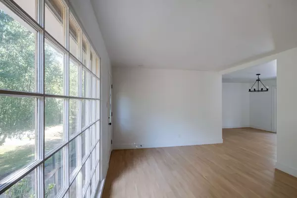 Columbia, TN 38401,514 Spring Ln