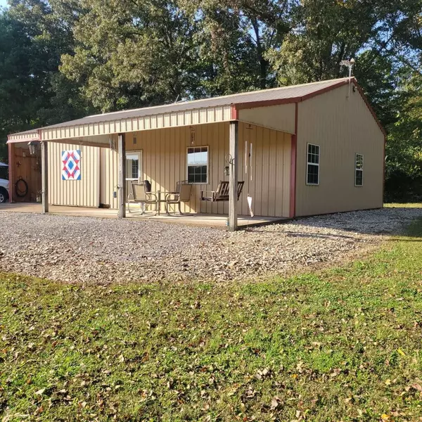 270 AIRPORT Rd, Stewart, TN 37175