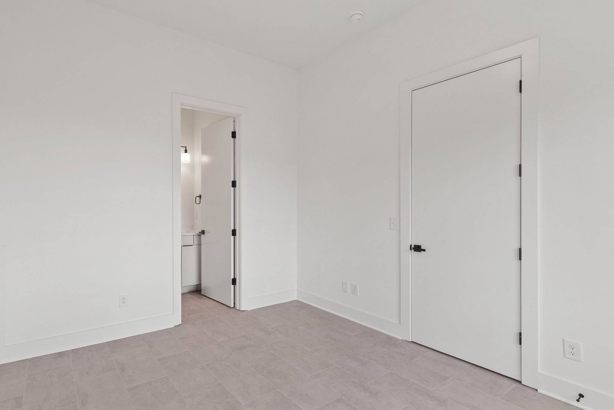 Nashville, TN 37218,1016 W Trinity Ln #3