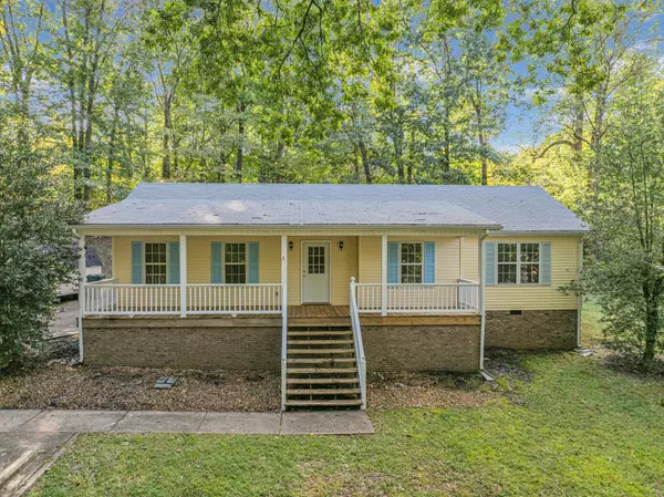 319 Brady Dr, Dickson, TN 37055