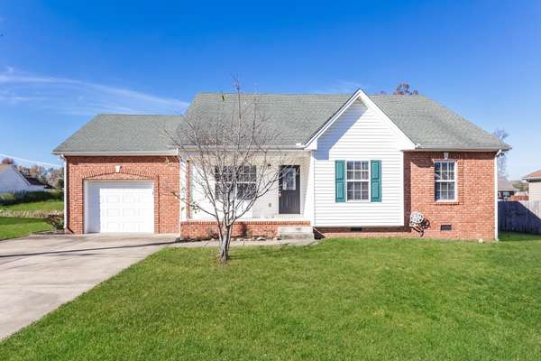 412 Palamino Ln, Springfield, TN 37172