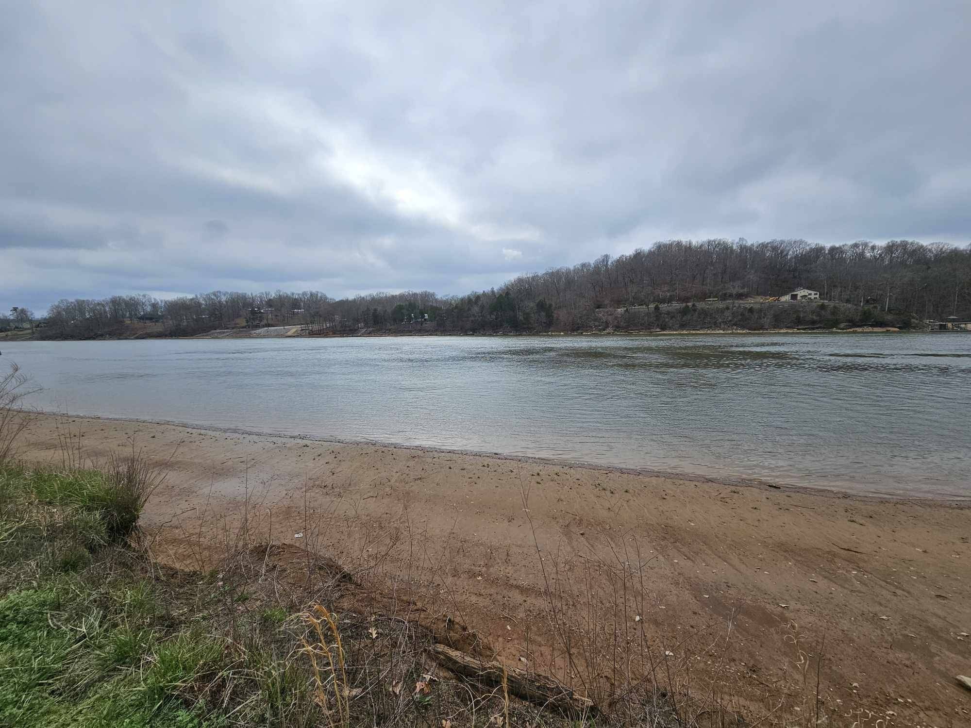 1901 Hardin Bottom River Rd, Clifton, TN 38425