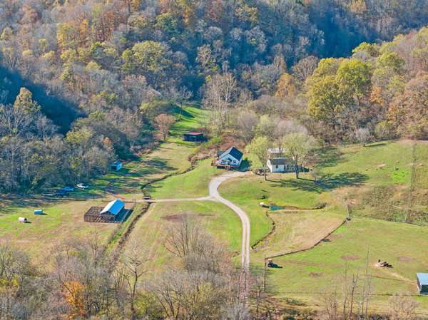 1277 Campbellsville Pike, Lynnville, TN 38472