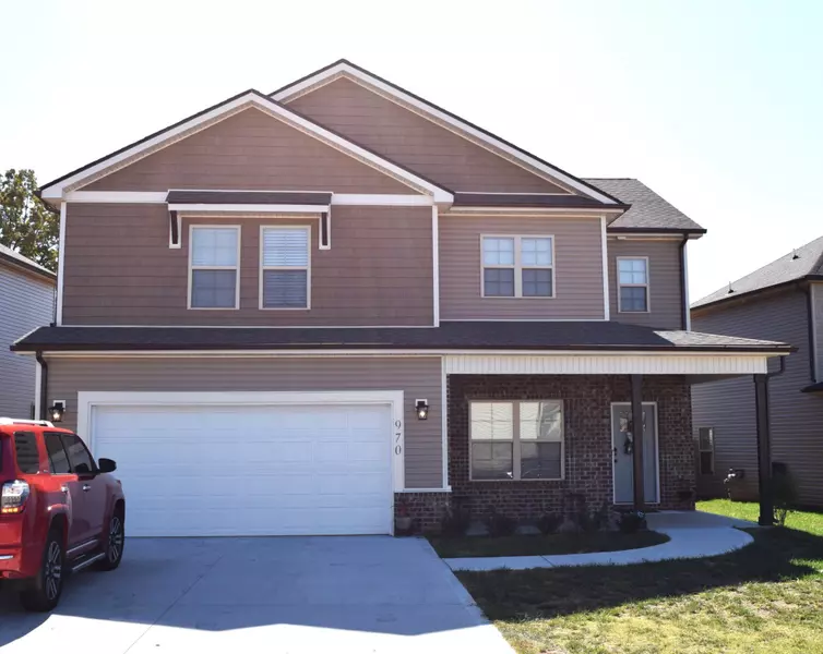 970 Cherry Blossom Ln, Clarksville, TN 37040