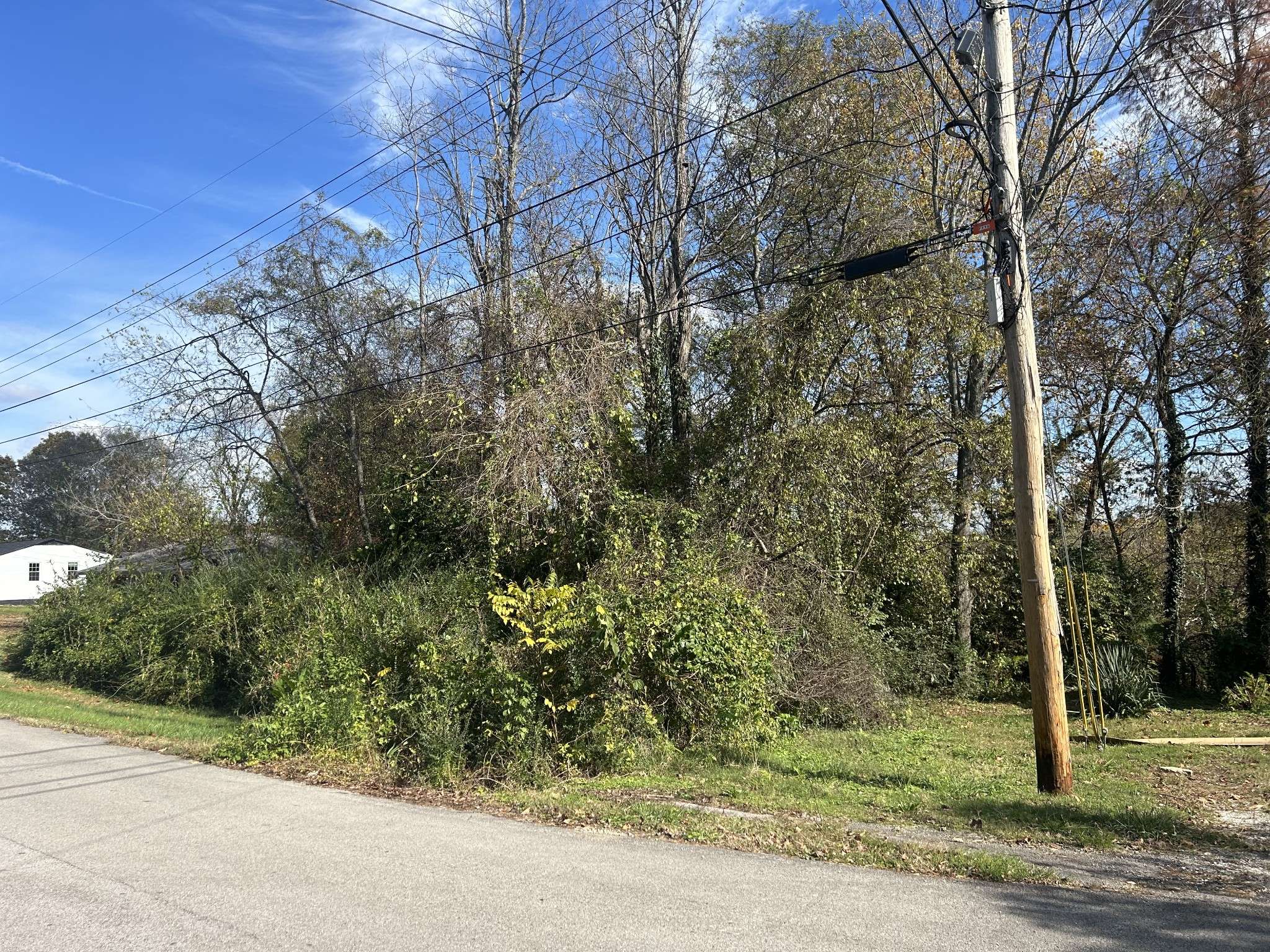 Columbia, TN 38401,120 River Heights Dr