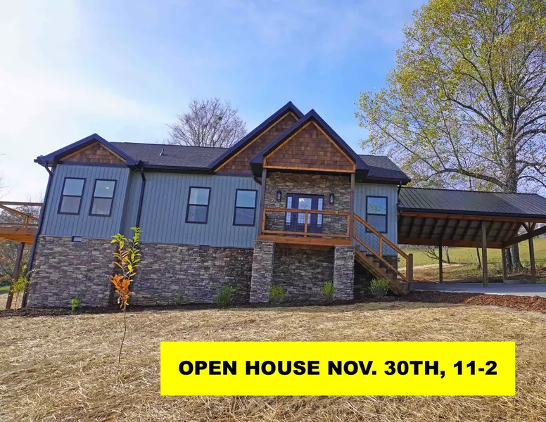 915 River Cliff Dr, Kodak, TN 37764