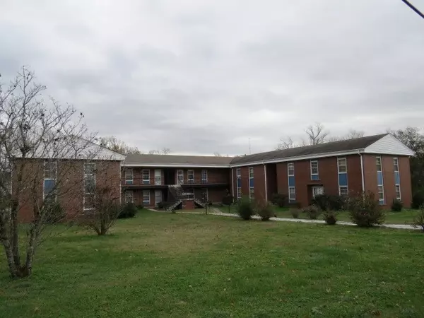 Pulaski, TN 38478,423 Pine St