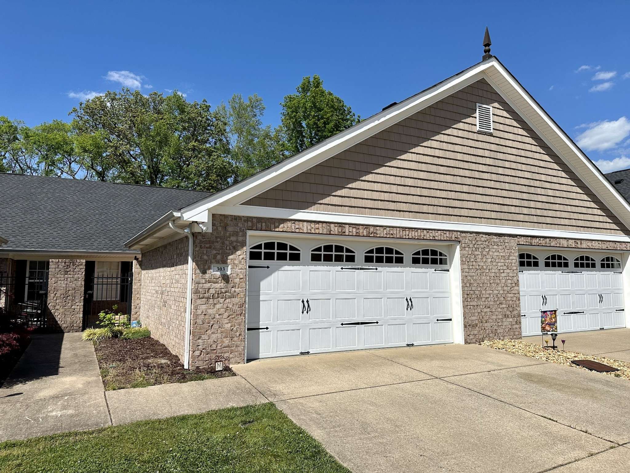 2360 Highway 31W #303,  White House,  TN 37188