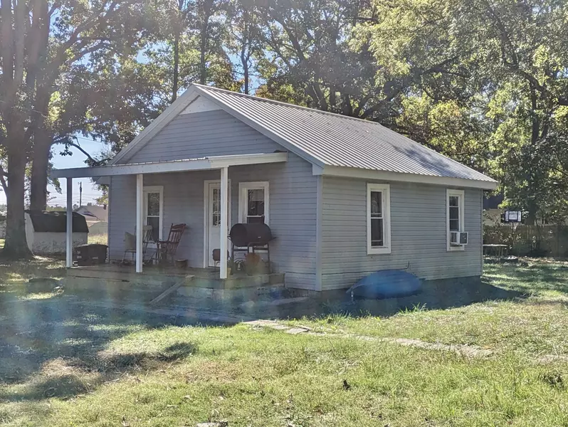 310 S Roosevelt St, Tullahoma, TN 37388