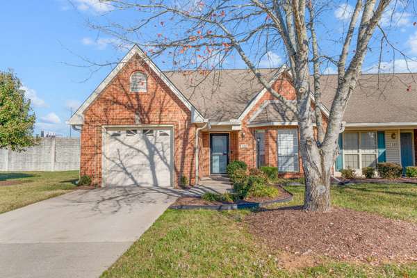 322 Biltmore Cir, Murfreesboro, TN 37128