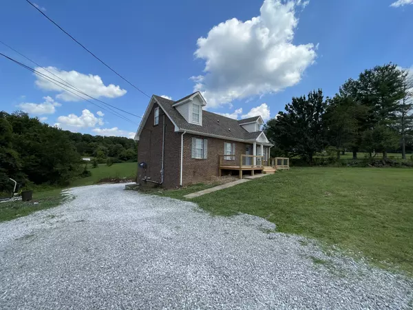 Clarksville, TN 37042,829 Tommy Oliver Rd