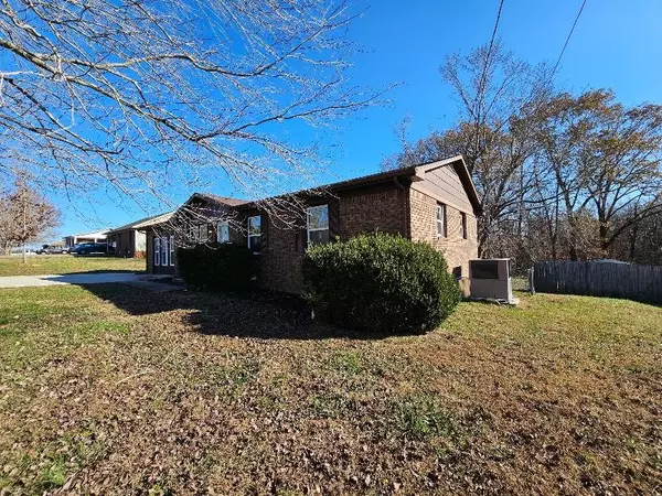 Cadiz, KY 42211,103 Candy Dr