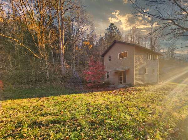 252 Williams Hollow Rd, Linden, TN 37096