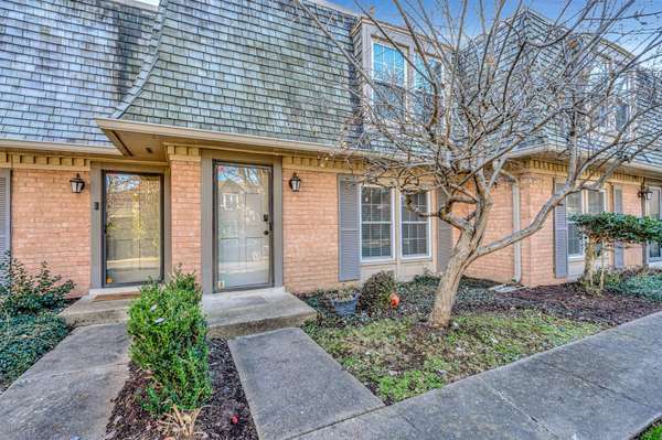 3000 Hillsboro Pike #116, Nashville, TN 37215