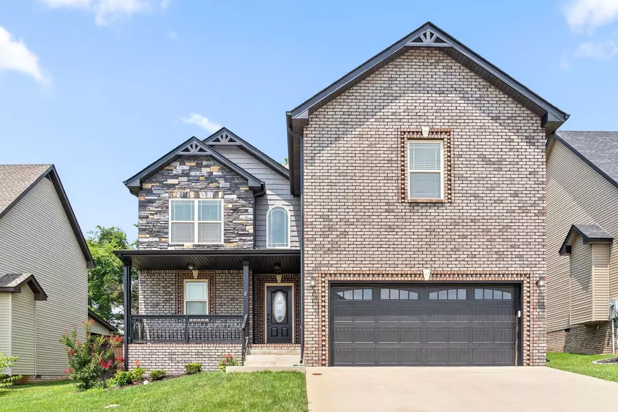 1533 Ellie Piper Cir, Clarksville, TN 37043